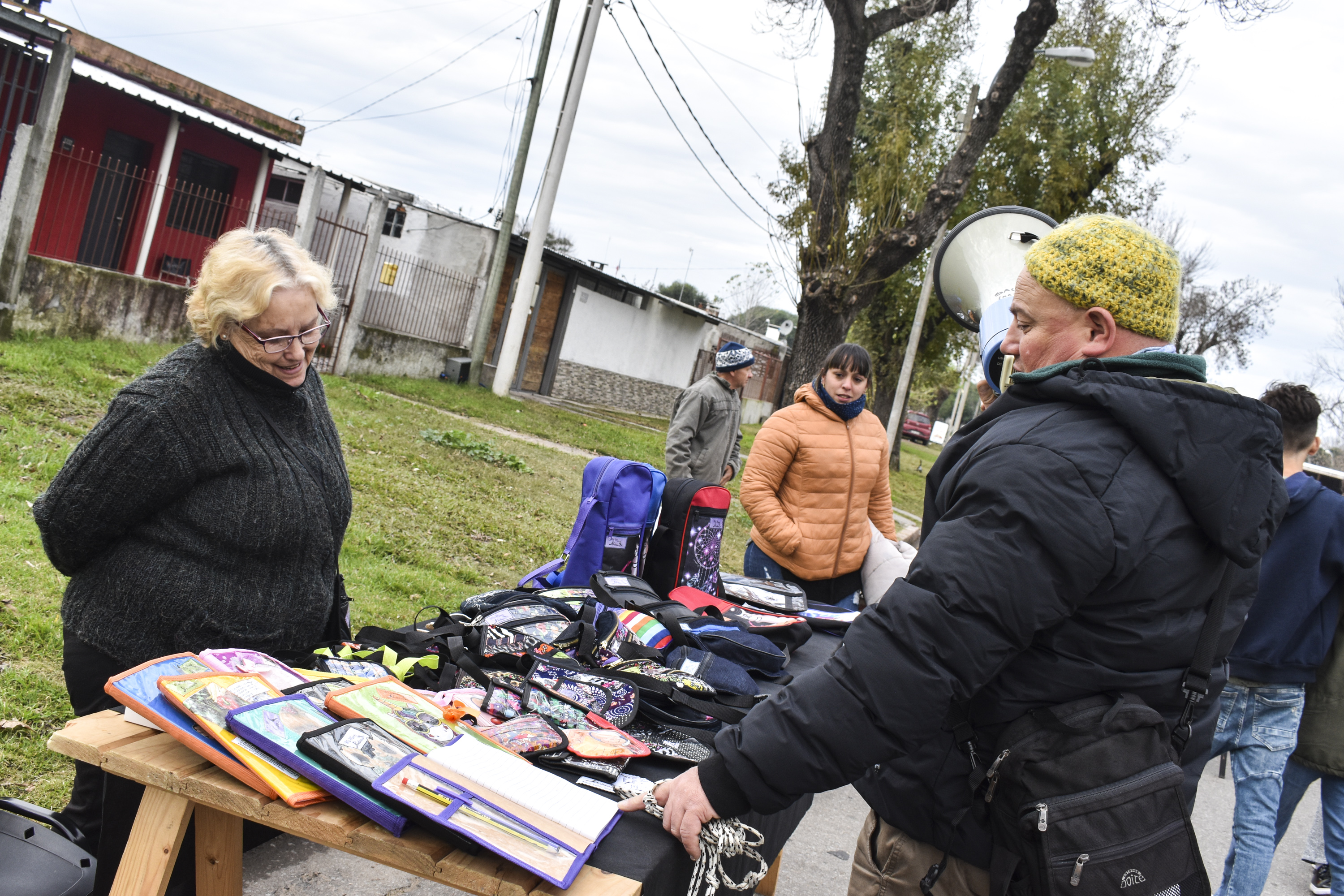 Peatonal barrial en el barrio Municipal