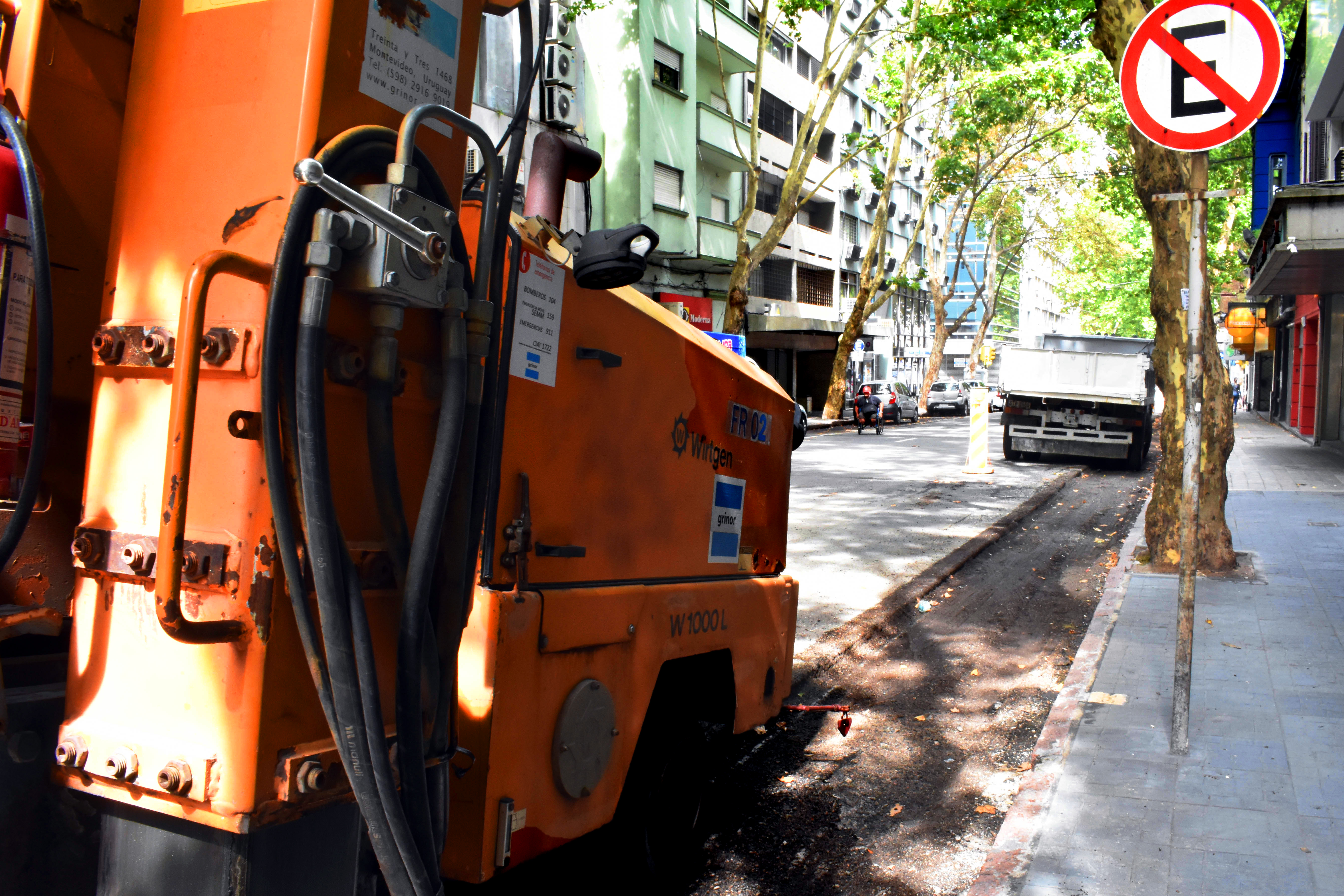 Obras de repavimentación en Colonia y Julio Herrera y Obes 