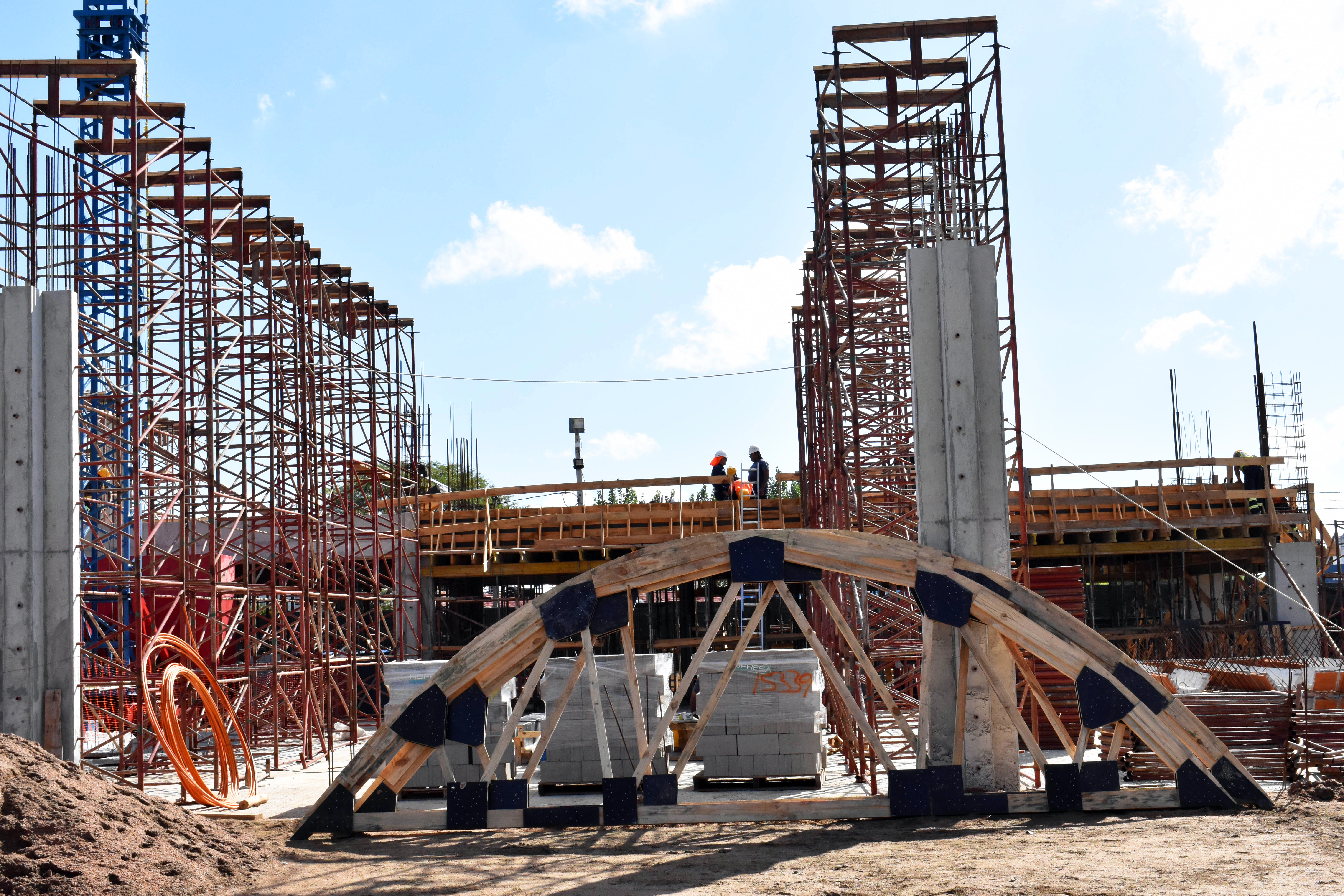 Avance de obras en Centro cultural de Flor de Maroñas