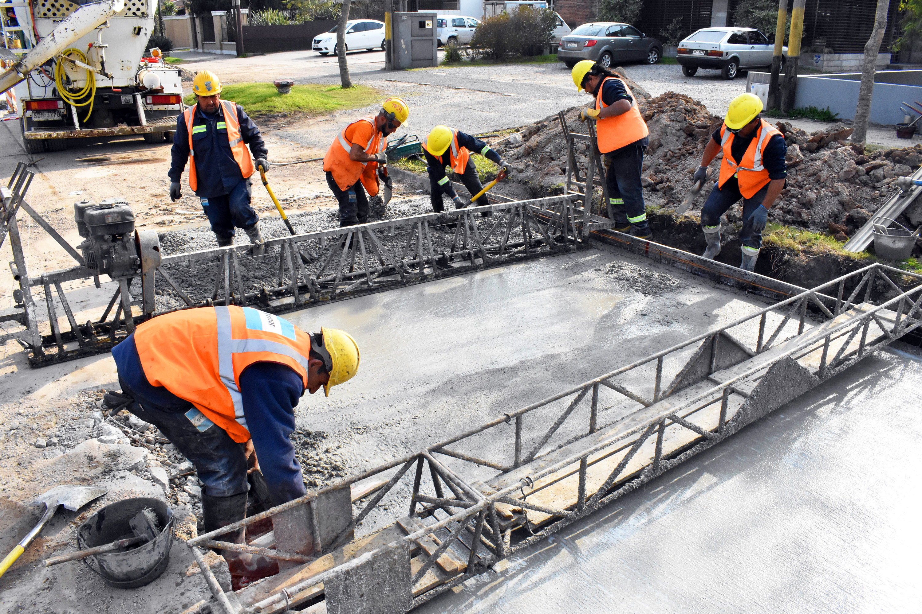 Obras en Avenida Bolivia y Avenida Italia.