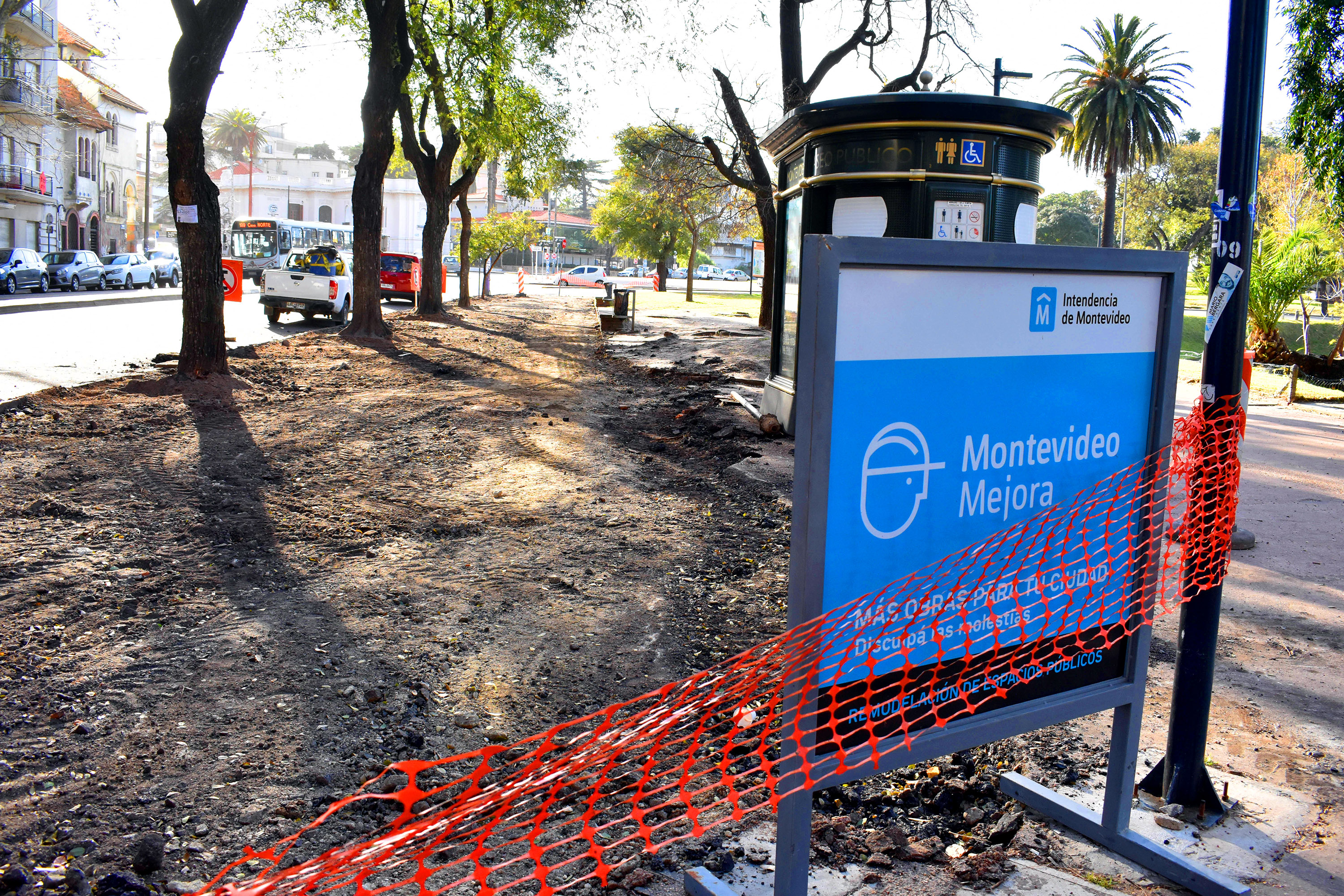  Reparación parcial de caminería en Parque Rodó