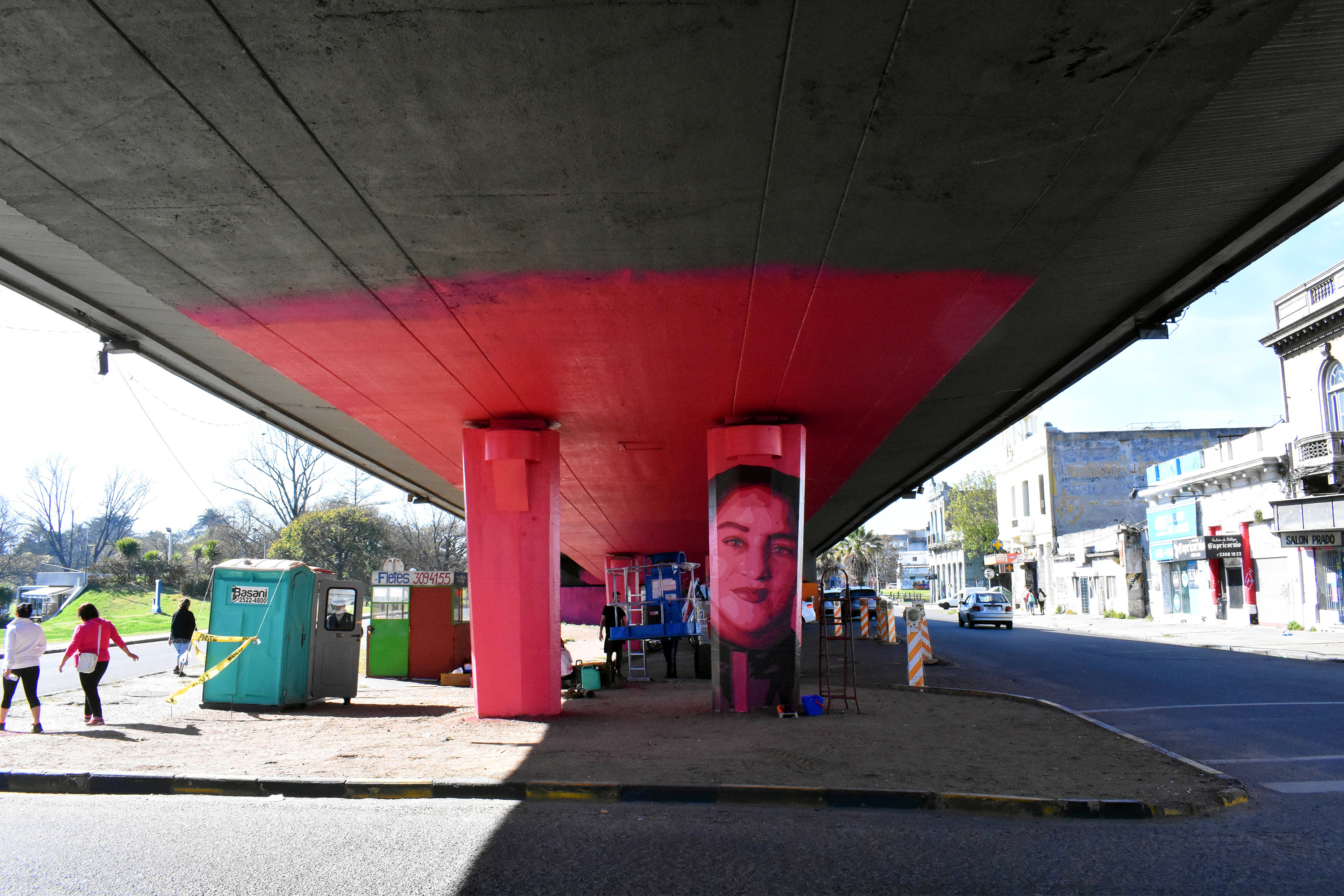 Intervención artística en el Viaducto de Paso Molino