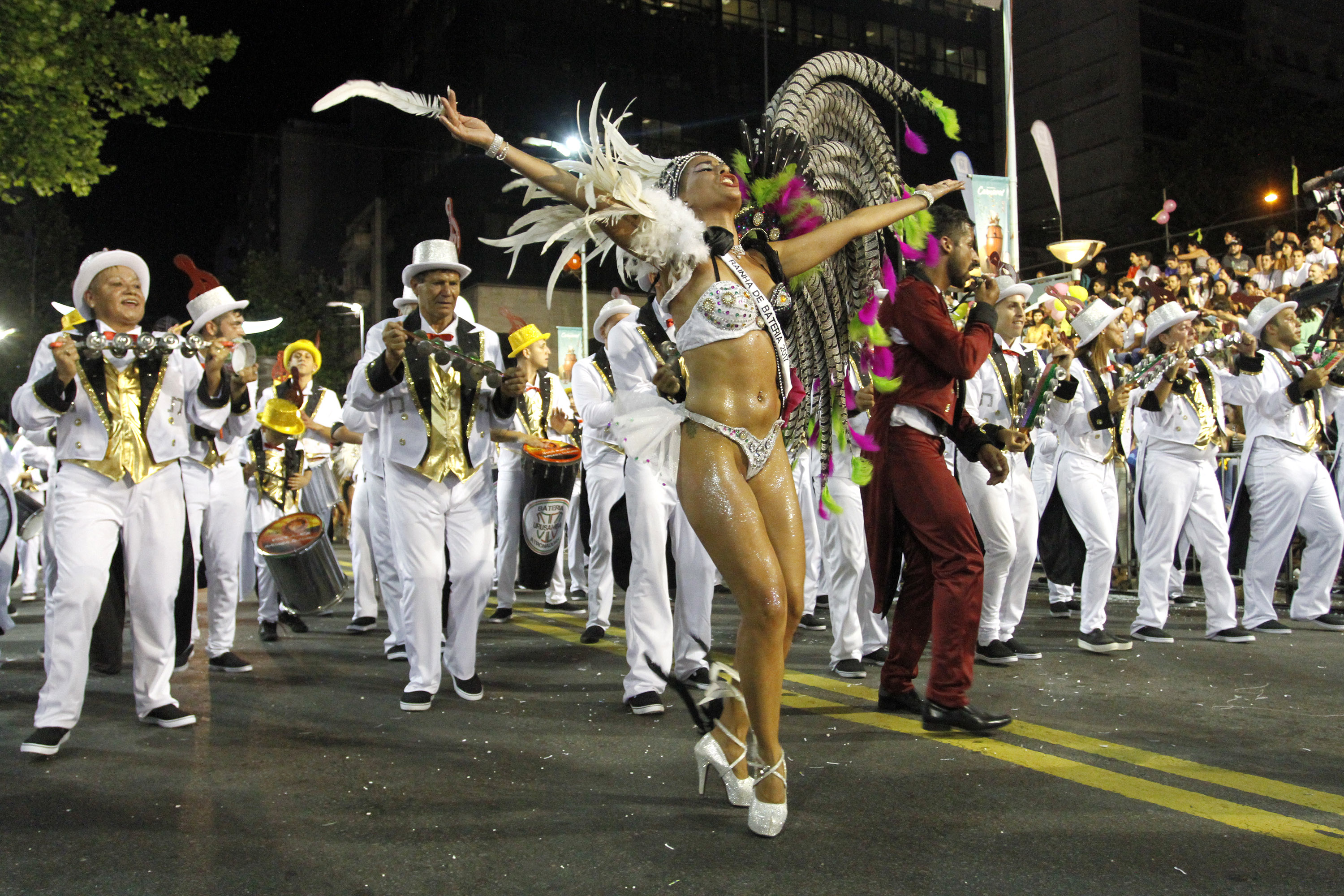 Desfile escuelas de samba avenida 18 de julio