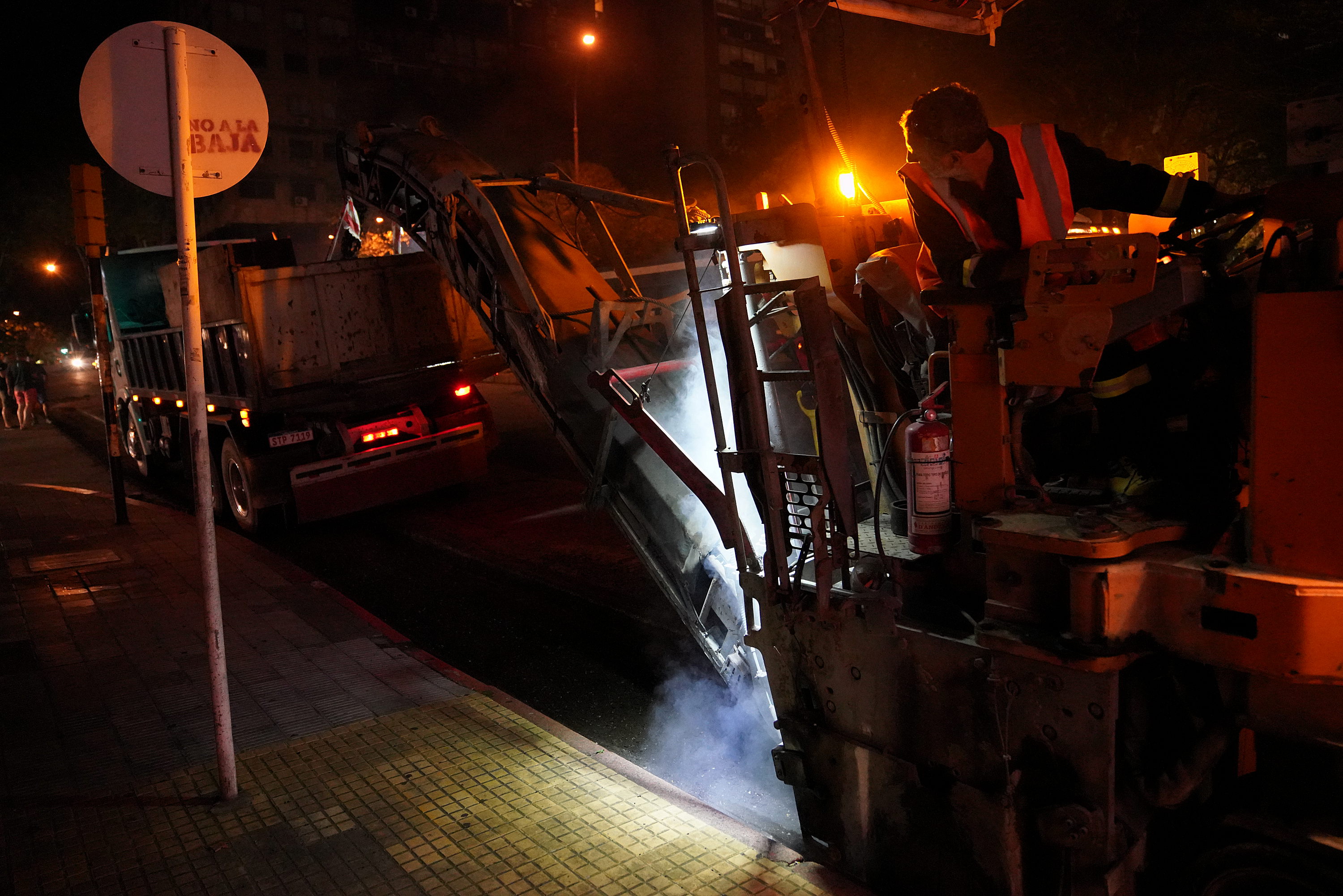 Obras de repavimentación en Colonia y Julio Herrera y Obes 