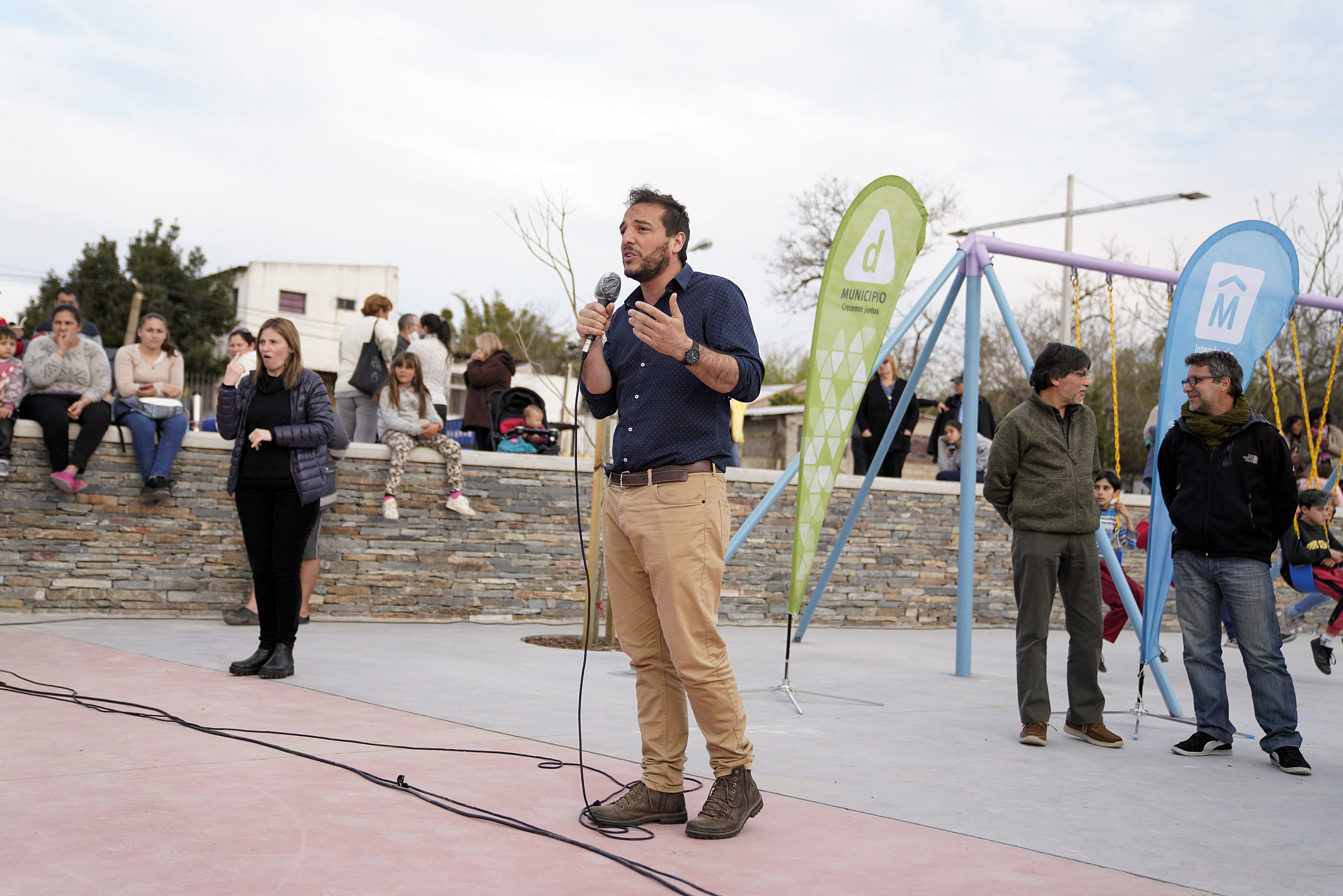 Inauguración de la Plaza de Palos