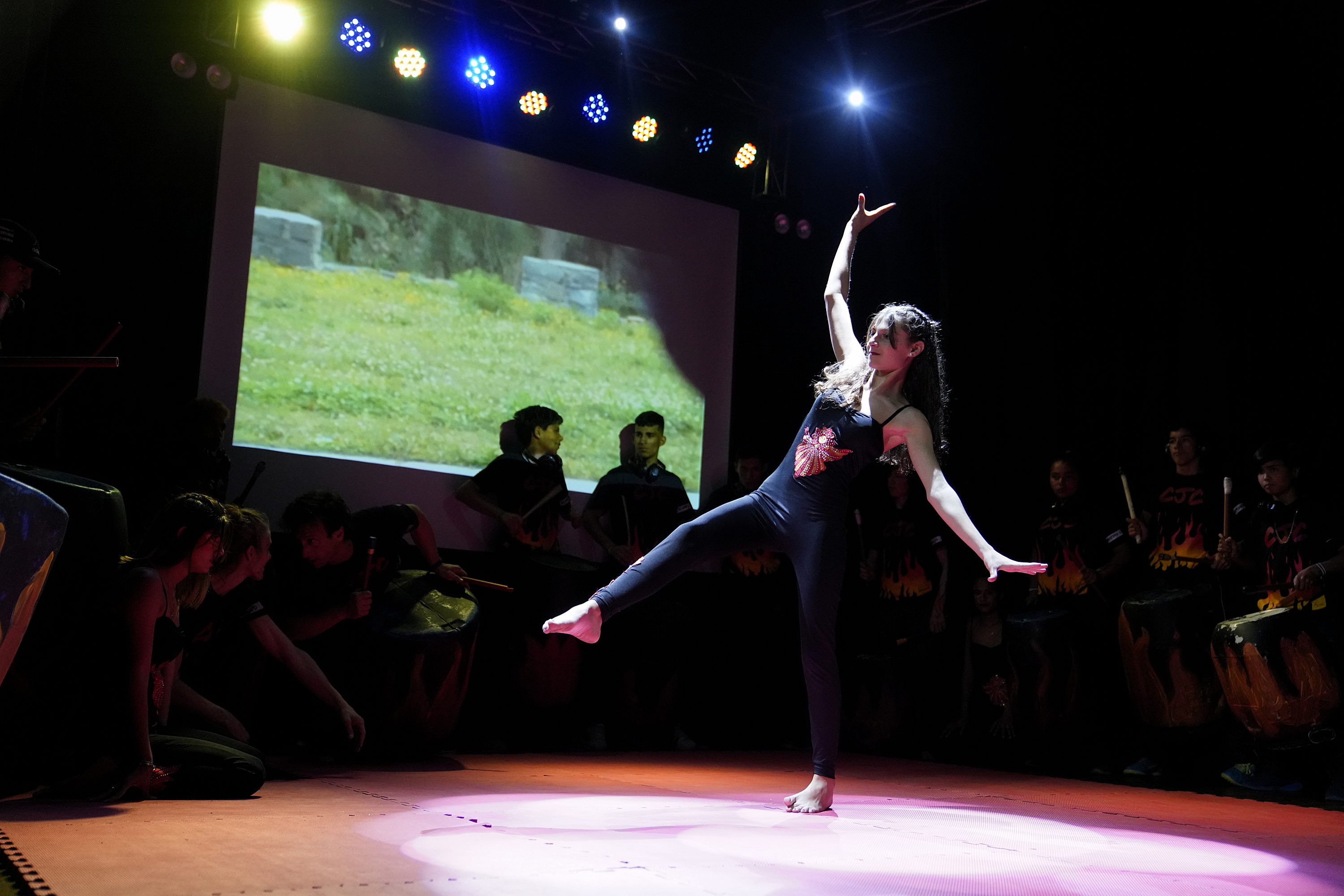 Adolescentes en Escena