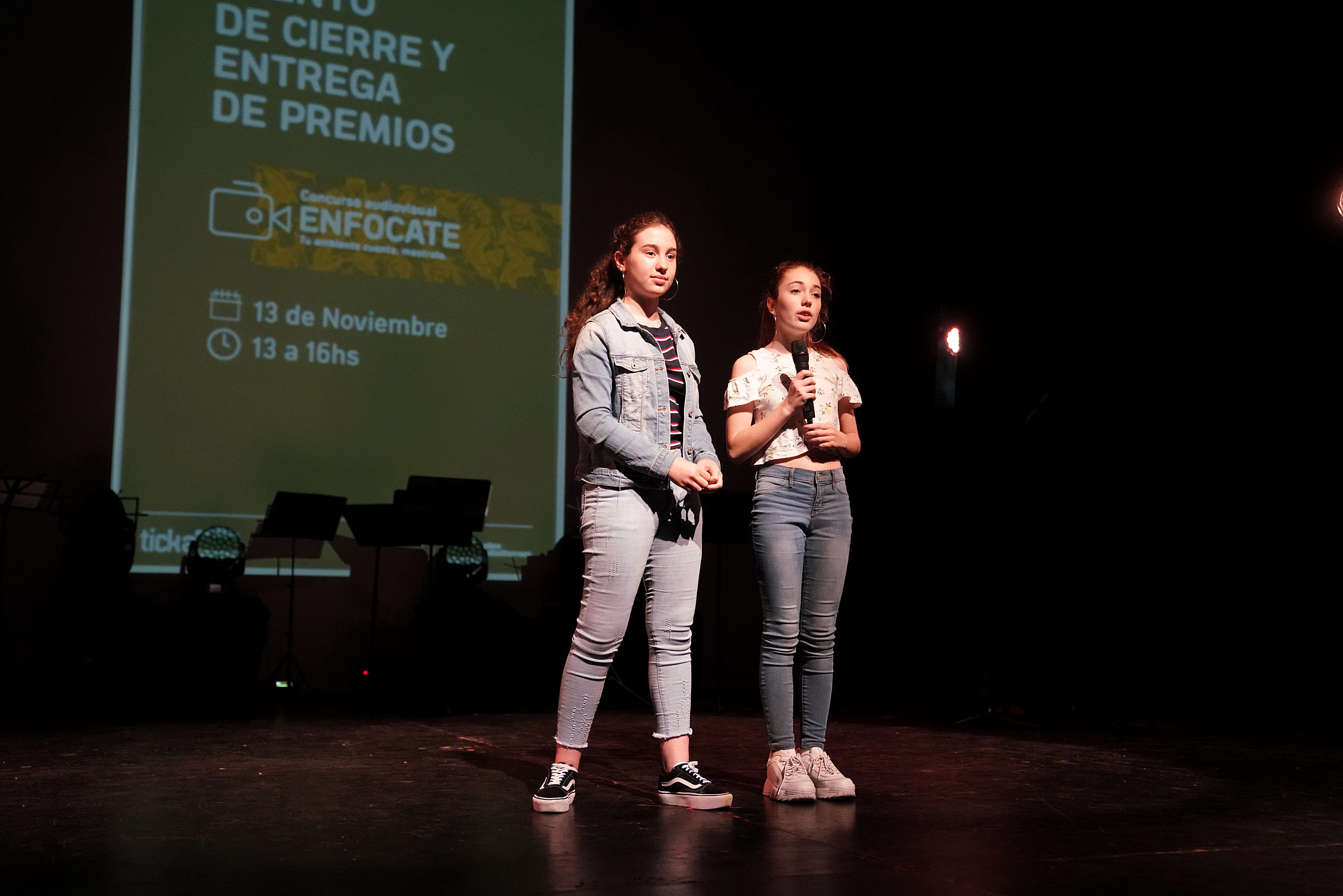 Entrega de premios del concurso &amp;quot;Enfocate, tu ambiente cuenta&amp;quot;.