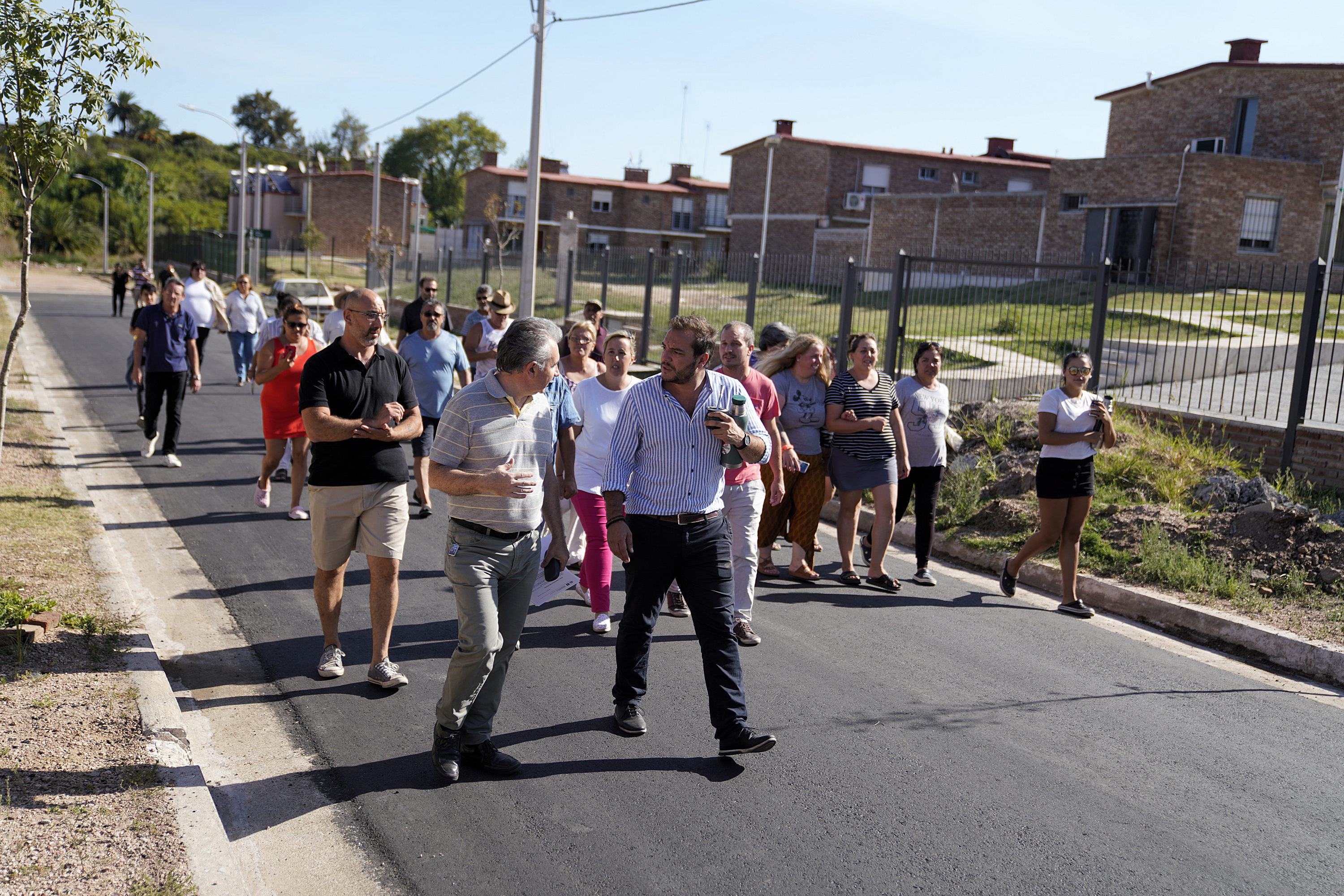 Recorrida por obras en barrio Pablo Estramín