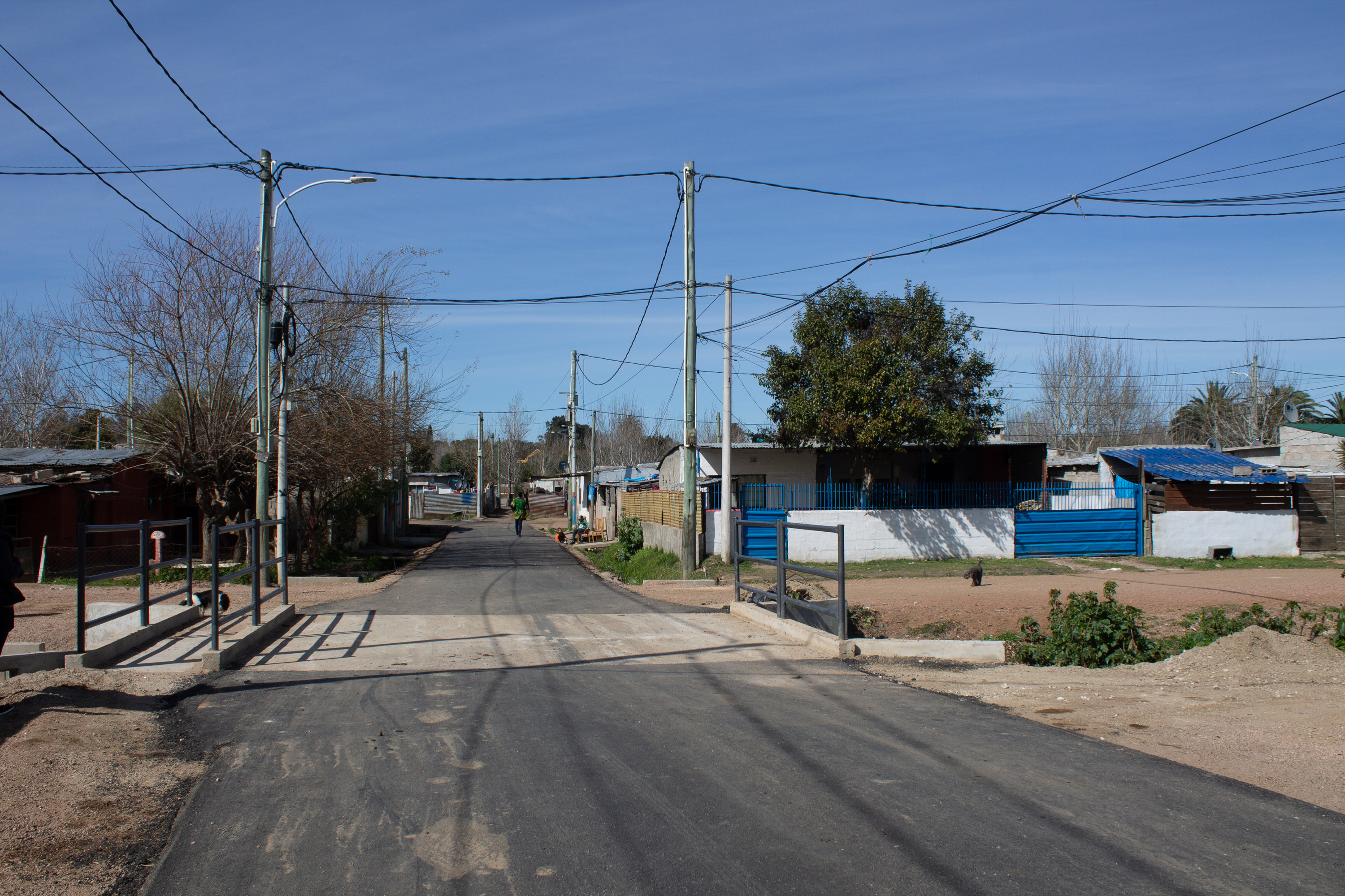 Trabajos de asfaltado en el barrio Los Sueños