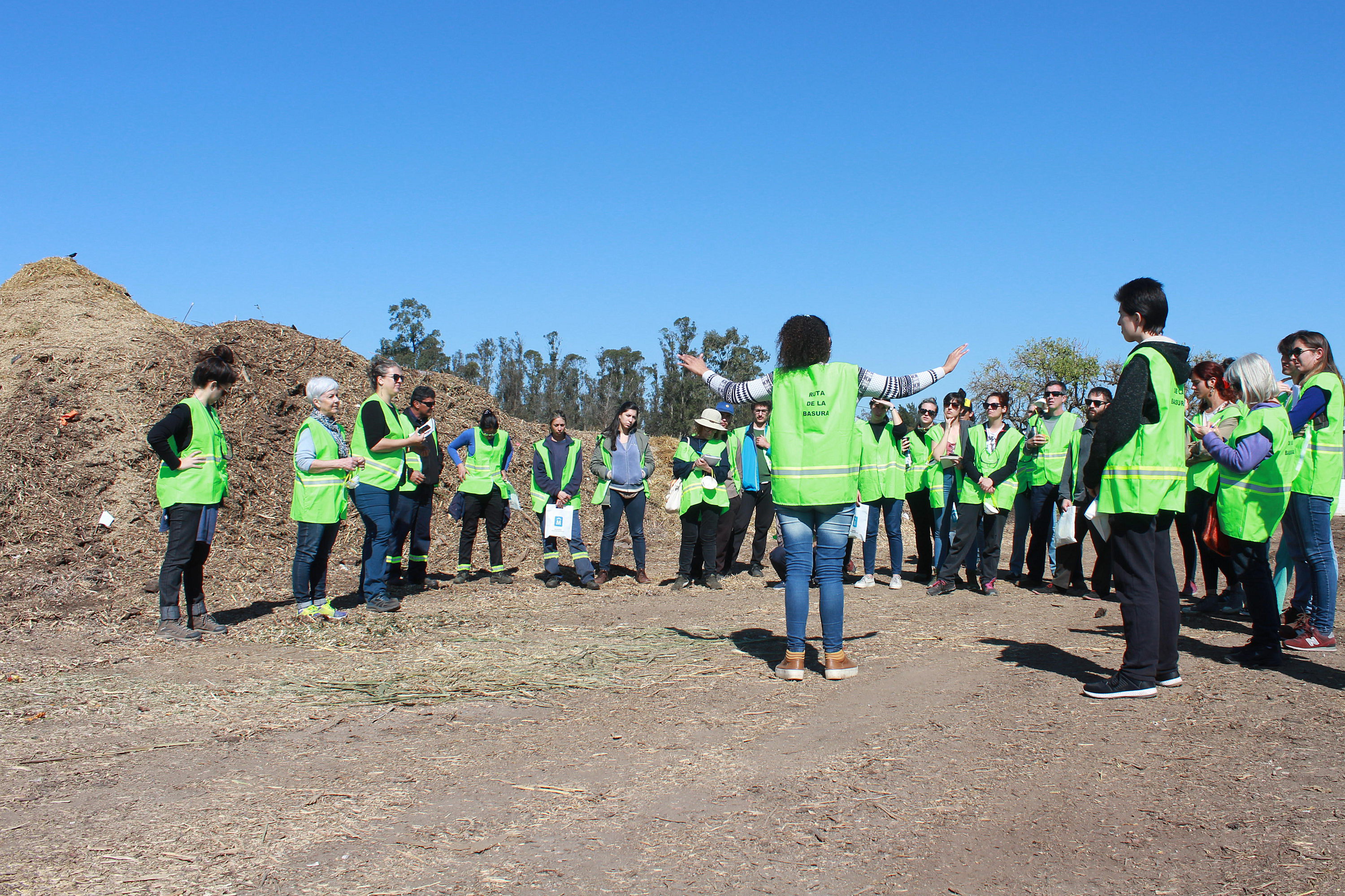 Recorrida por Ruta de la basura