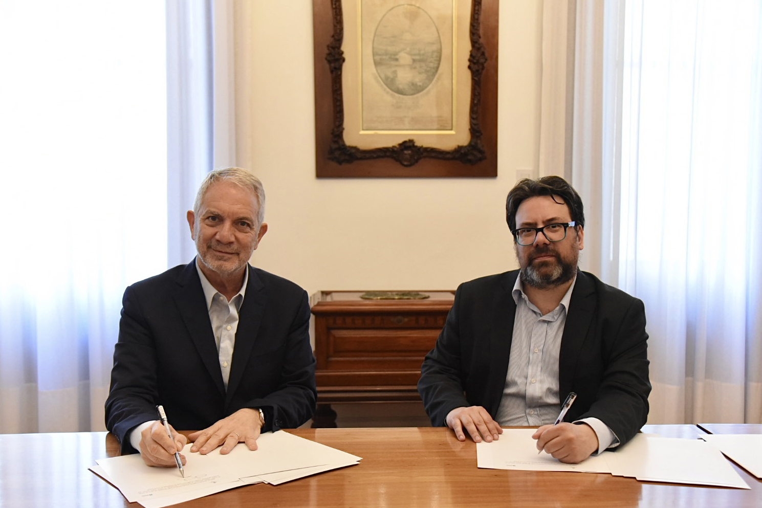 Montevideo y La Plata firman convenio de hermanamiento