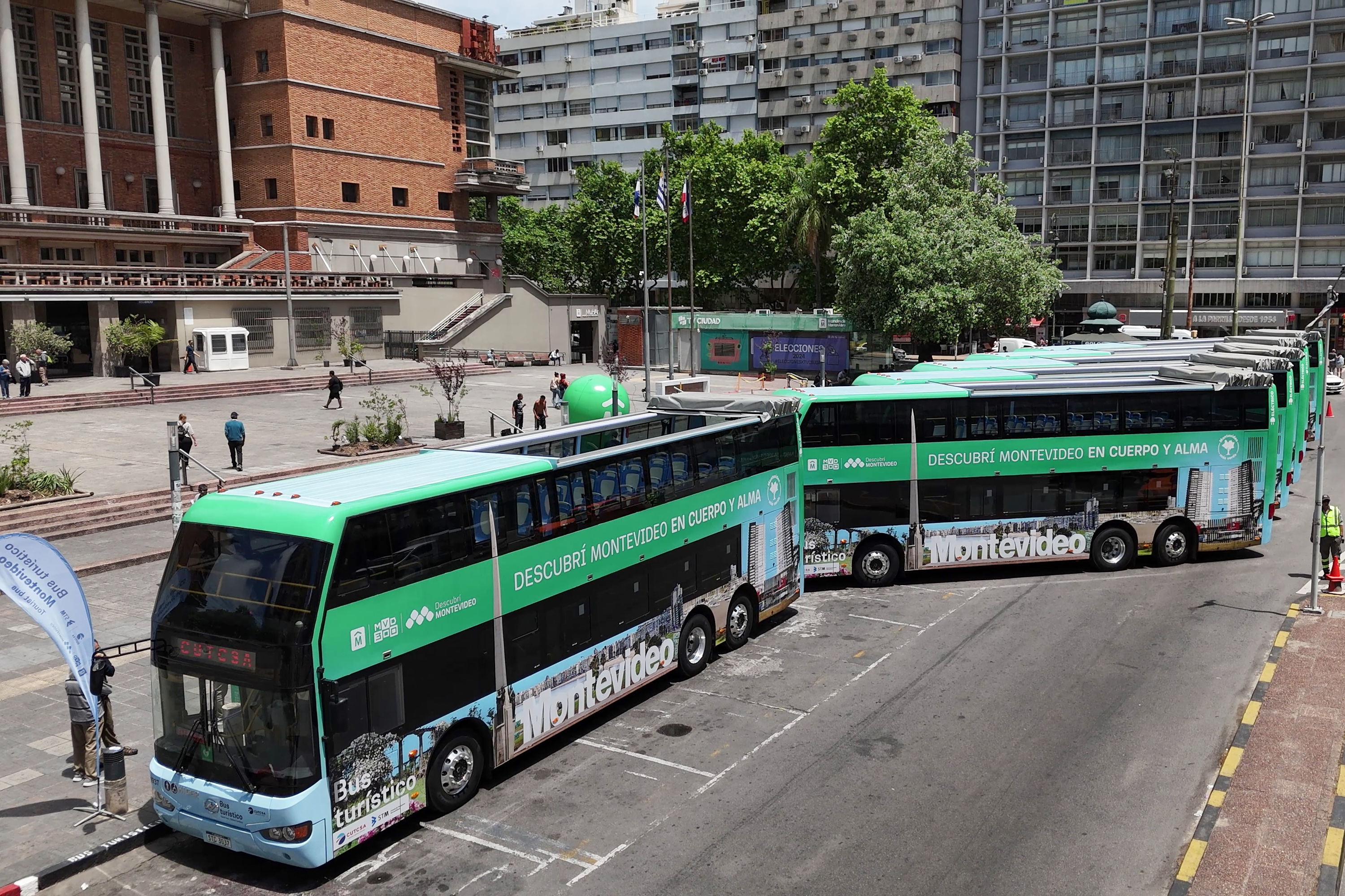  Lanzamiento del Bus Turístico