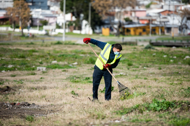 Actividades de limpieza en asentamiento 40 Semanas en el marco del Plan Laboral ABC