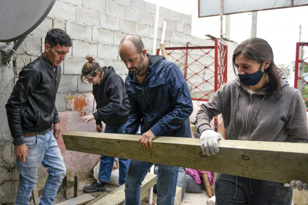 Obras de reparación en infraestructura de ollas populares en el marco de Acciona Montevideo