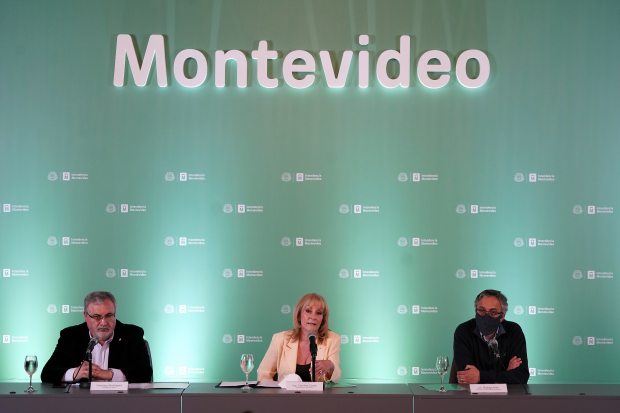 Firma de convenio entre la Intendencia de Montevideo, UDELAR y la AHRU
