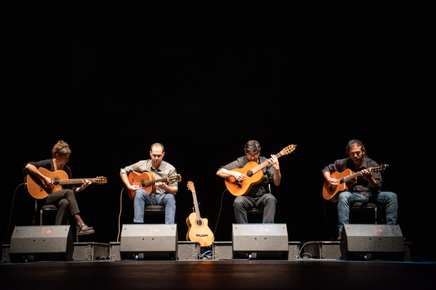 Declaración de Ciudadanos Ilustres a Eduardo &quot;Toto&quot; Méndez y Julio Cobelli en el Teatro Solís