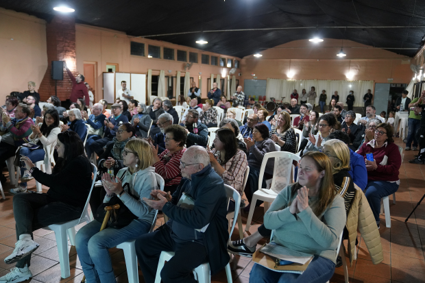 Ppresentación de obras &quot;Montevideo se adelanta&quot; en la cooperativa 3 de abril