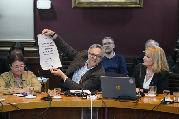 Reunión de la intendenta Carolina Cosse con el CDC de la UDELAR 