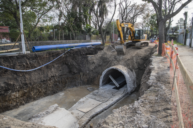 Obra de saneamiento en arroyo Mataperros