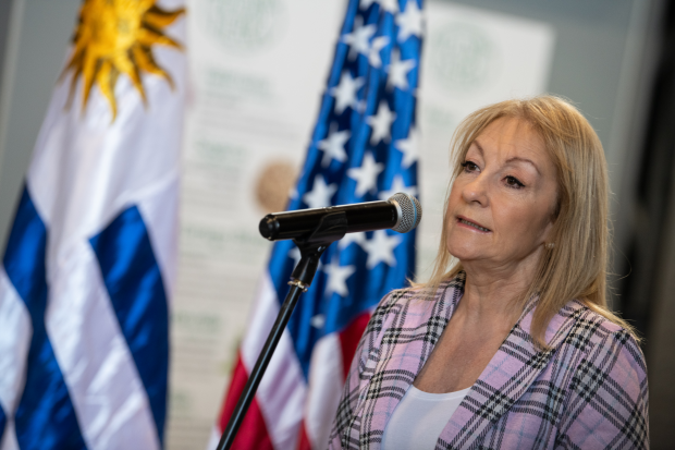 Montevideo recibe donación de la Embajada de Estados Unidos en Uruguay de equipamiento de tratamiento de agua apta para consumo