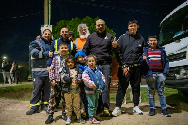 Montevideo avanza en iluminación: Encendido de luces en el barrio 1º de Mayo