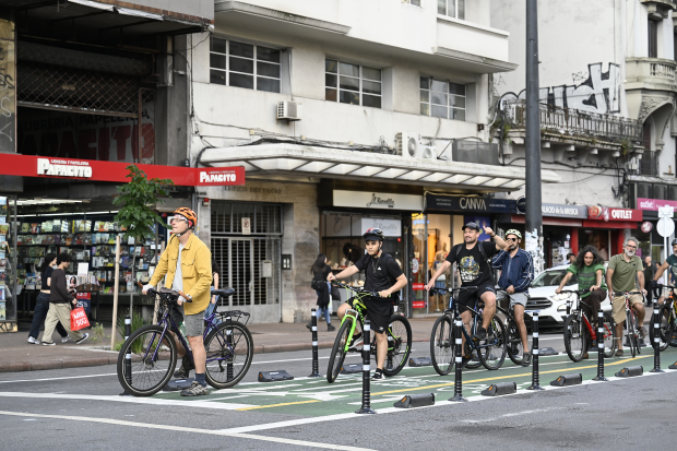 Inauguración de la ciclovía de Av. 18 de julio