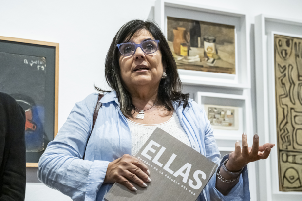 María Inés Obaldía , participa de la exposición «Ellas. Mujeres de la Escuela del Sur» en el Museo Juan Manuel Blanes