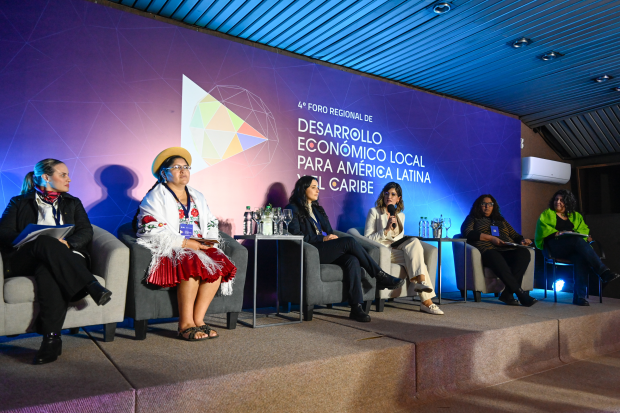 Mesa 3 : Autonomía Económica y empoderamiento de las mujeres