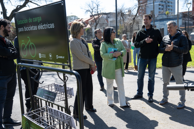  Donación de elementos para el Parque Villa Dolores, por parte de la organización de la Bioferia