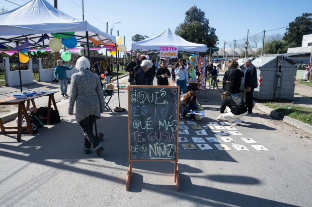 Peatonal barrial en las calles Camino Oncativo y Carlos César Lenzi