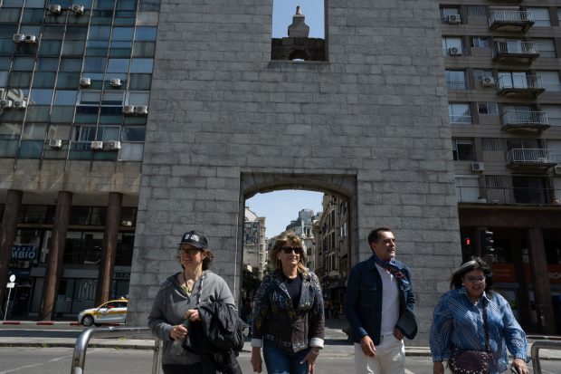 Actividades en plaza Independencia por el día de las plazas y los barrios   