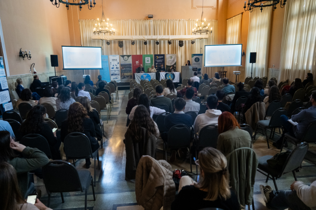 Conferencia: Aire y cambio climático, en el XII Congreso Nacional de AIDIS Uruguay