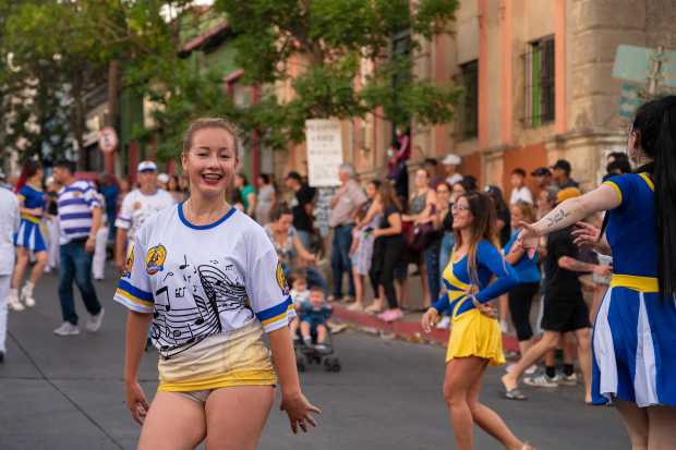 Festival callejero: Grecia tomada en el marco de los 25 años de la reapertura del Centro Cultural Florencio Sánchez 