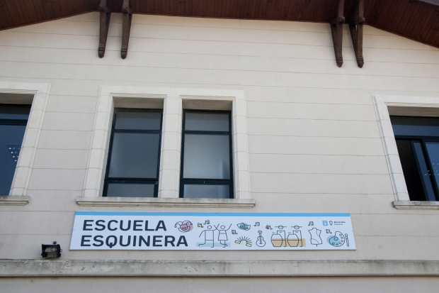 Escuela Esquinera