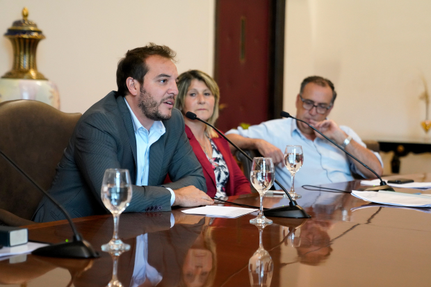 Firma de acuerdo del Plan Cuenca Casavalle