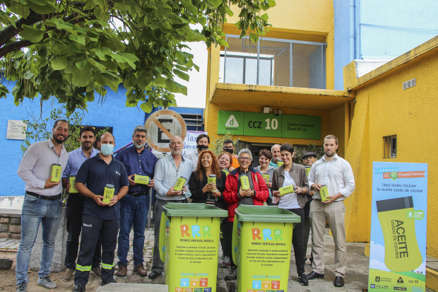  Inauguración de nuevo punto de reciclaje de aceite doméstico ubicado en el Centro Comunal Zonal 10 