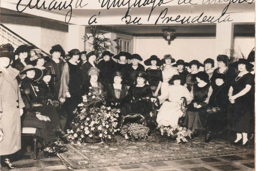 Asamblea de la Alianza Uruguaya para el Sufragio Femenino. Parque Hotel de Montevideo, 1922