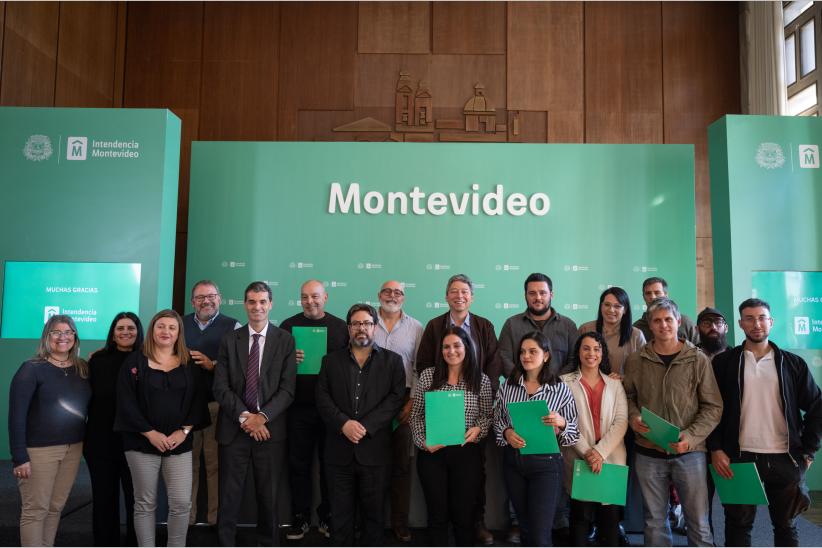  Firma de convenio con el BROU, de apoyo a las mipyme