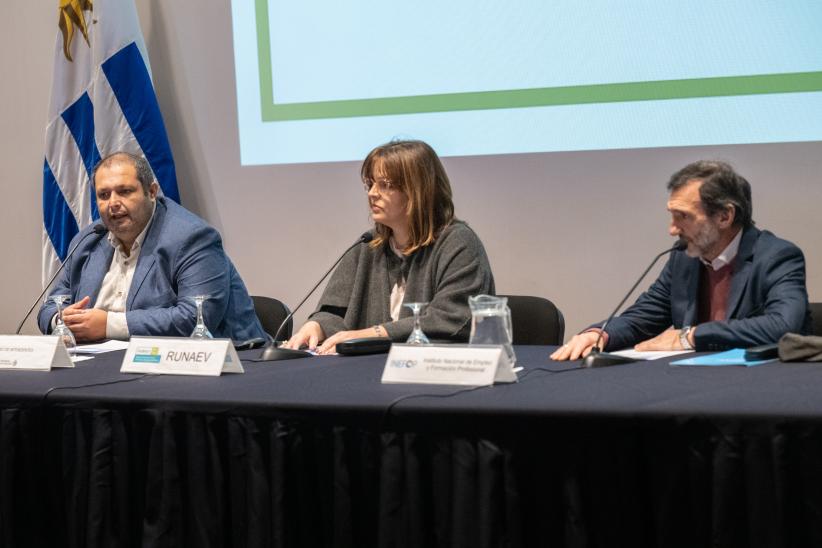  Lanzamiento del curso Destino RUNAEV