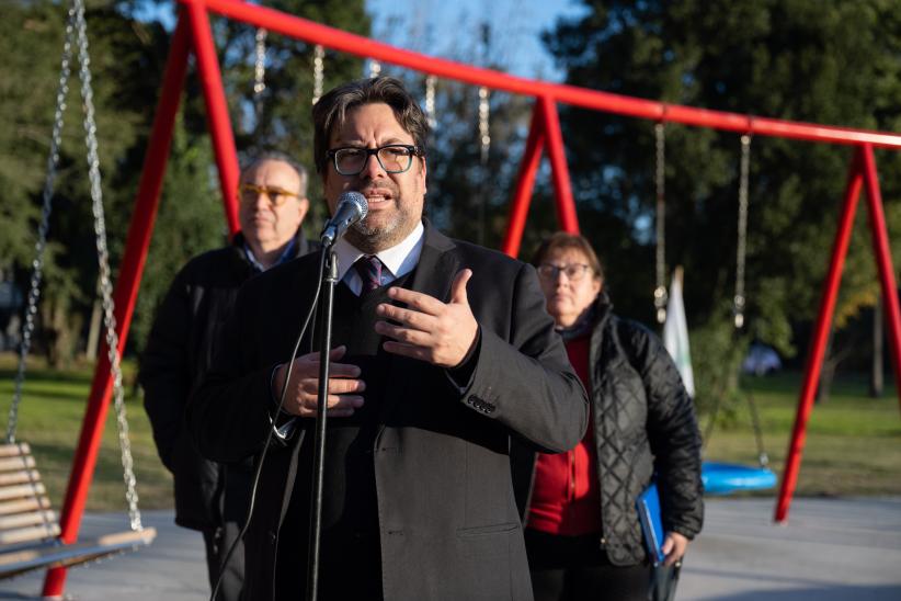 Intendente, Mauricio Zunino en la inauguración de obras del Presupuesto Participativo en Quintas del Miguelete