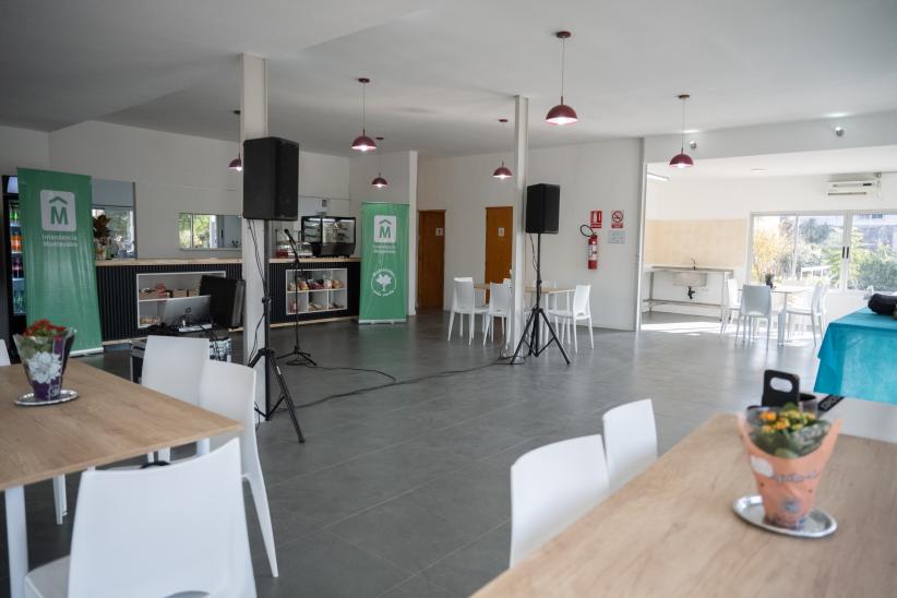 Inauguración de la cantina y comedor en el PTI del Cerro