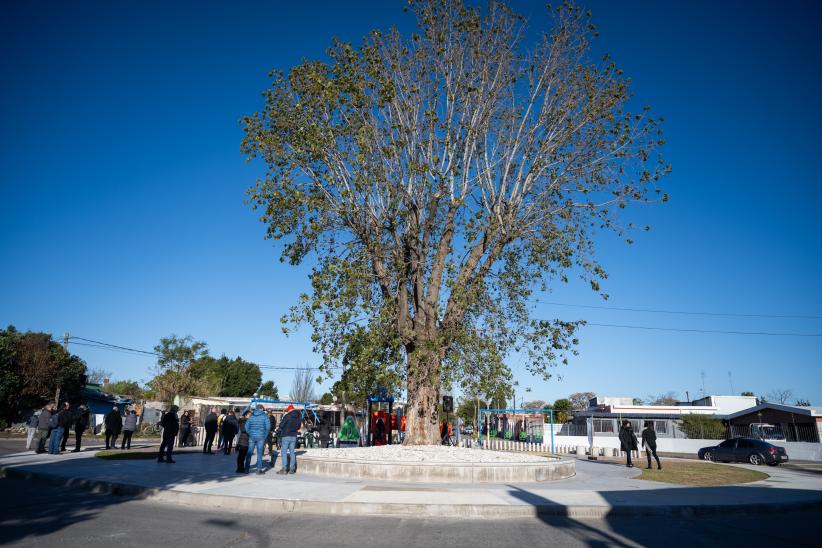 Inauguración de obra del Presupuesto Participativo en Plaza Tom