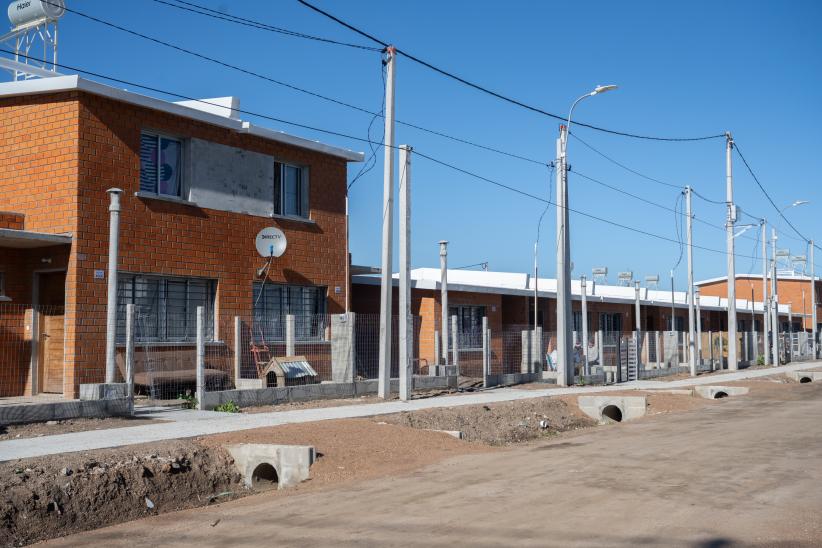 Inauguración de viviendas por realojo del asentamiento "El Che"