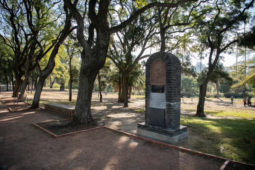 Placa inauguración de Monumento a los tejedores de Rochdale en 