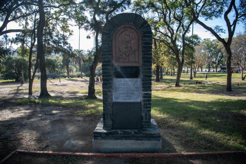 Placa inauguración de Monumento a los tejedores de Rochdale en 
