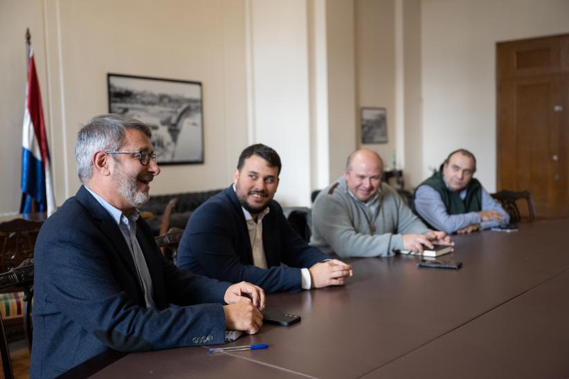  Intendente, Mario Bergara se reúne coordinadores de bancadas d