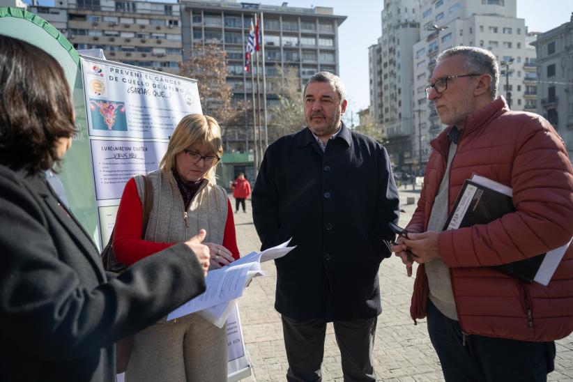   Jornada de testeo de ITS en la explanada de la Intendencia de 