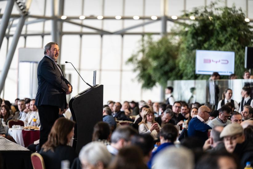 Intendente Mario Bergara, expone su visión sobre la gestión, l