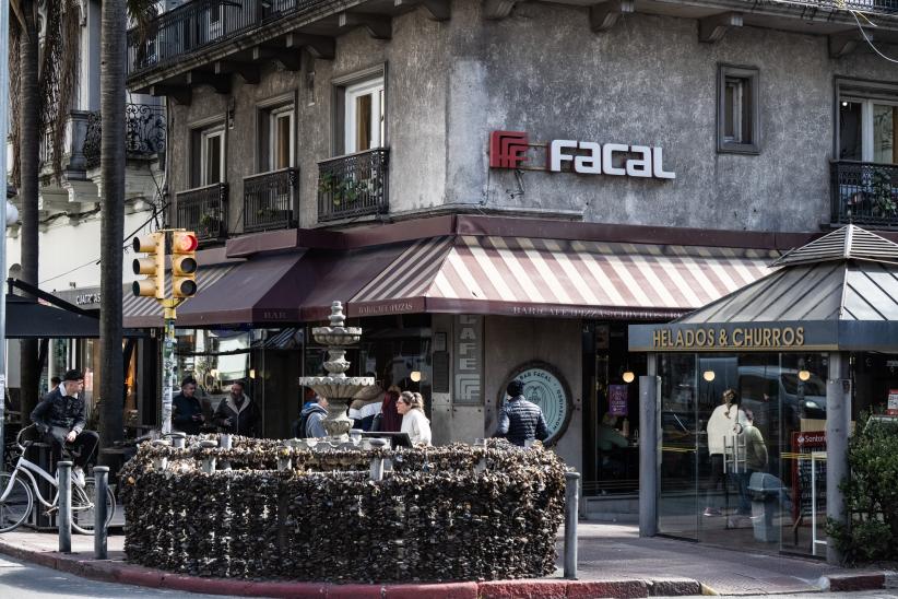 Bar Facal