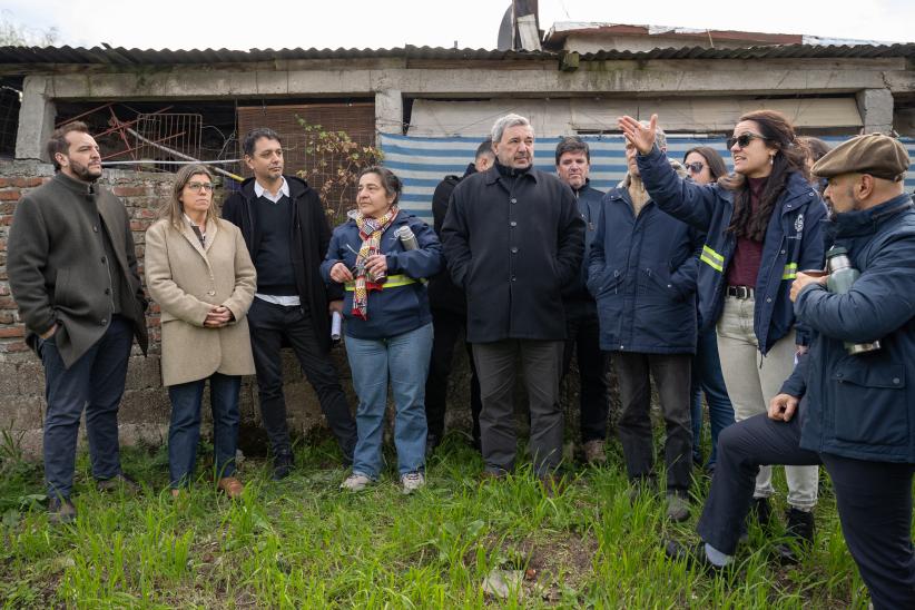 Firma de inicio de obra en barrio 1º de Mayo en el marco del pr